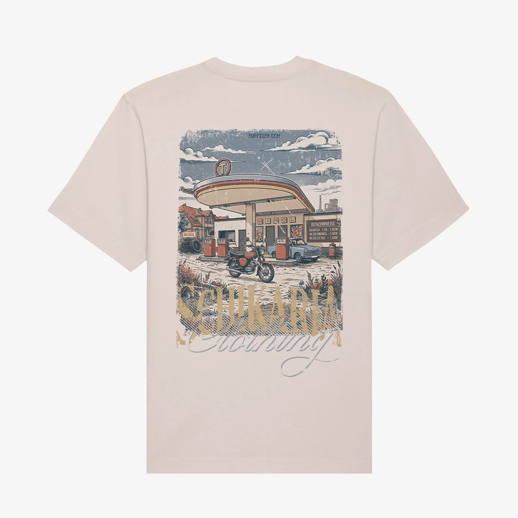 Schikaria 50ccm Tankstellen Shirt whitesand Rückseite